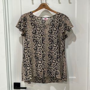Buddy Love snake print v-neck top!